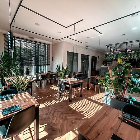 Ivy Healthy Stay Konstancin-Jeziorna Bagian luar foto